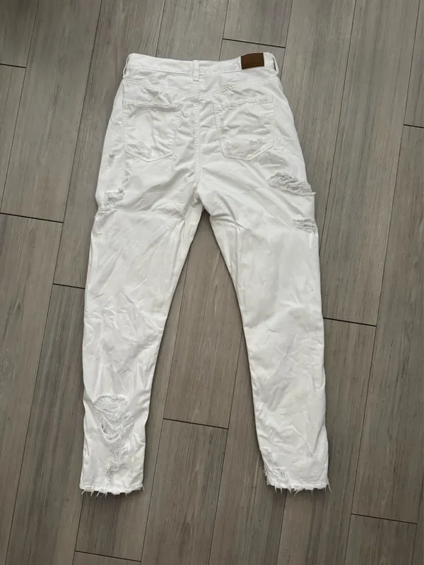 American Eagle Jeans - Image 11