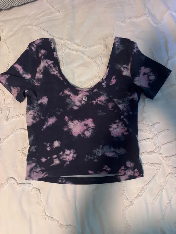 Lululemon short sleeve shirt - Image 3