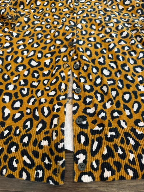 Old Navy Leopard Print Cardigan Size Small - C54-047 - Image 3