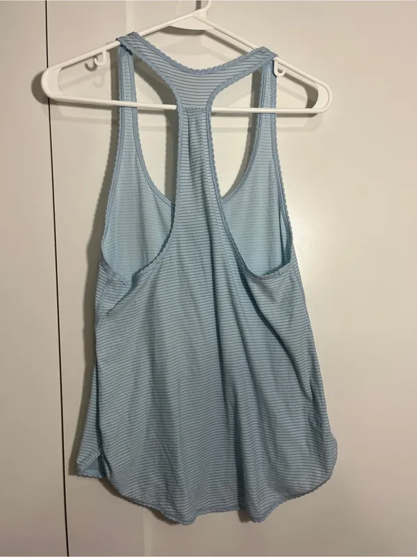 Lululemon Medium Light Blue White Striped 105 F Singlet Racerback Tank Top - Image 5