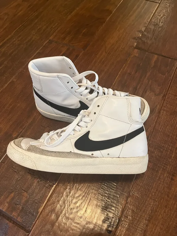 Nike Women’s Blazer Mid 77 High Top Sneaker - Image 7