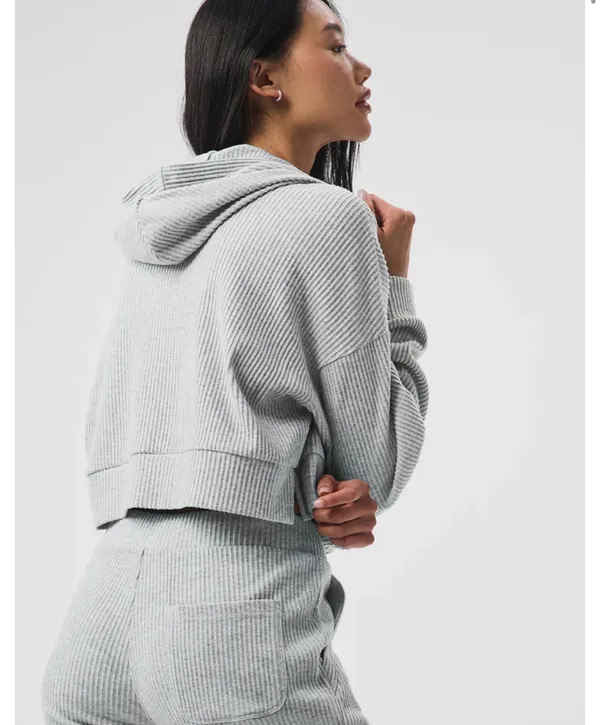 ALO Yoga Heather Light Gray Muse Sweatshirt - Image 3