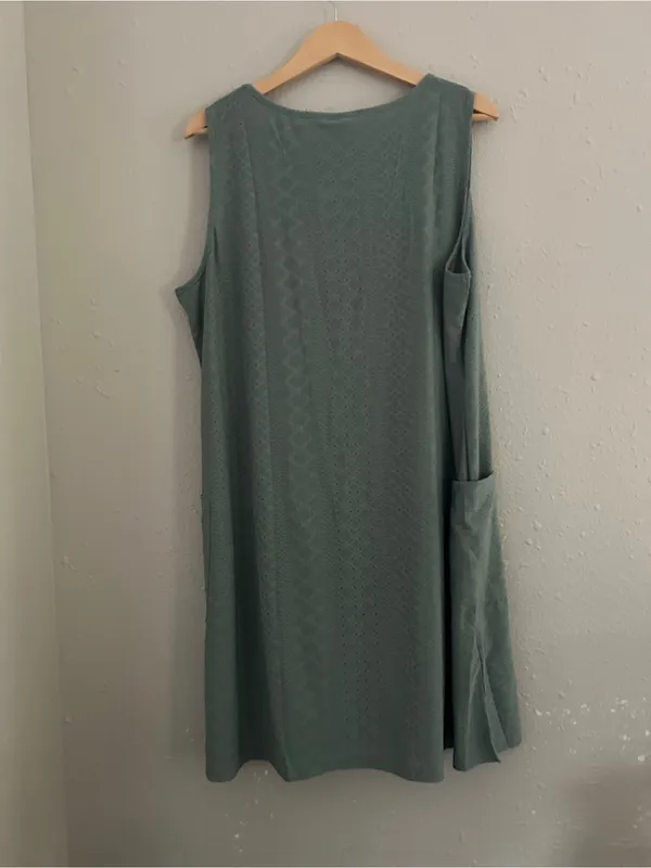 NWT Sleeveless Eyelet Beach Dress in Sage Green Lightweight Stretch Summer XXL - Image 5