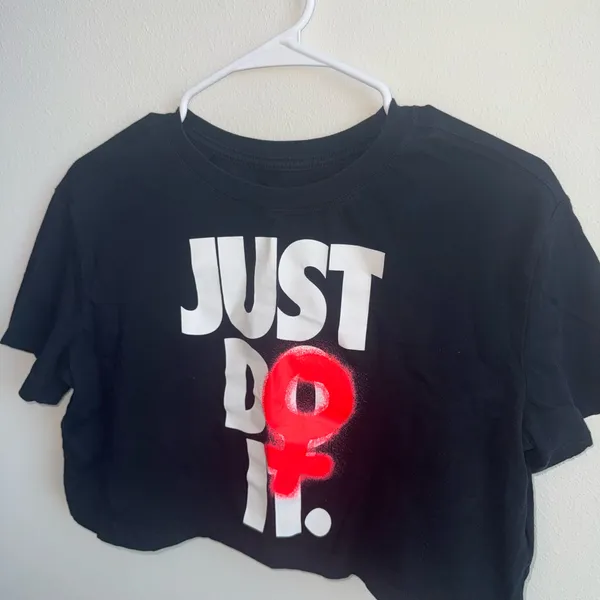 Nike Crop Top Women’s - Image 2