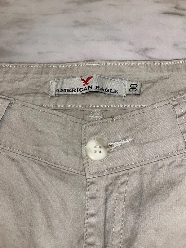 American Eagle Outfitters Beige Women’s Bermuda Shorts - Image 3