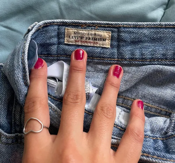 Levi’s High Loose Shorts - Image 6