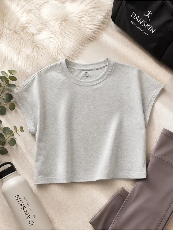 Danskin‎ Heathered Light Gray Crewneck Cropped Tee - Image 5