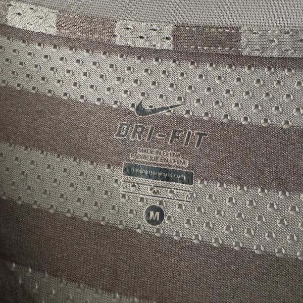 Nike‎ Dri-Fit Long Sleeve Mesh Striped Gray Top - Image 5
