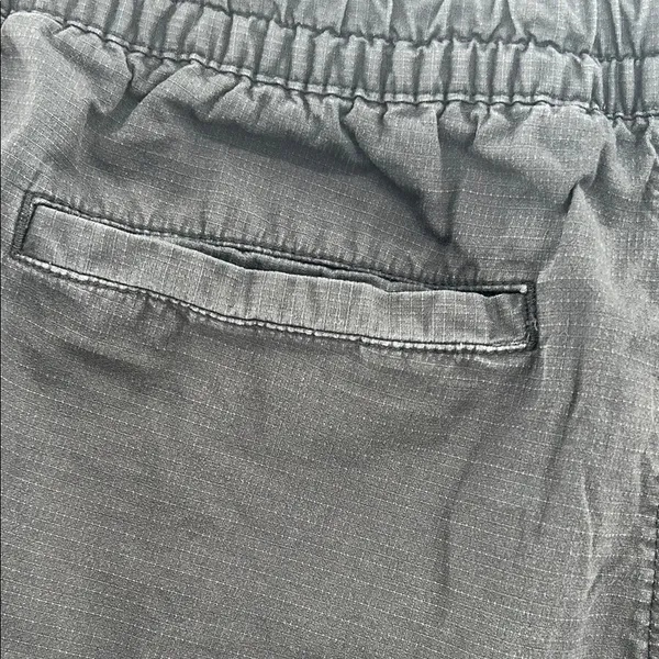 Vuori rip stop charcoal M Cargo Shorts with Elastic Waistband casual drawstring - Image 4