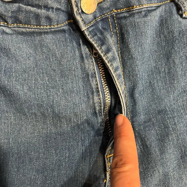 NWOT Daisy Blue‎ Wide Leg Cargo Jeans - Image 4