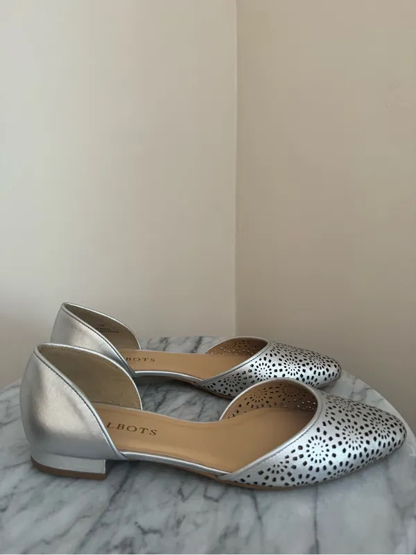 Talbots Leather D’Orsay Flats Women’s Size 7 Silver Perforated Pointed Toe - Image 2