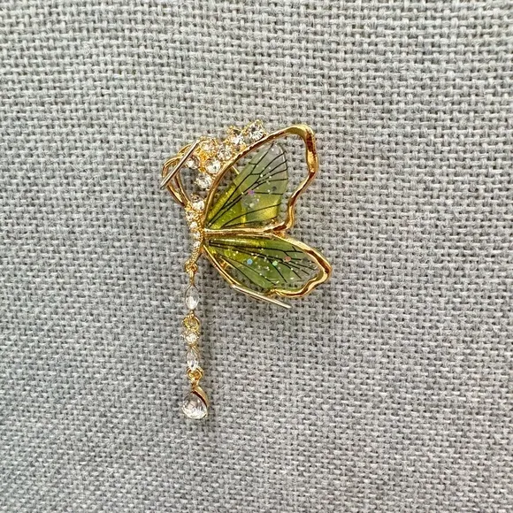 Elegant Green Butterfly Brooch Gold Tone with Crystal Details Nature‎ Inspired - Image 3