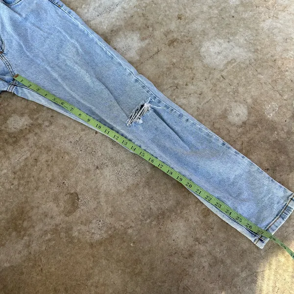 Cotton On Light Wash Distressed High Waist Stretch Mom Jeans Size 8 US 26" Waist - Image 5