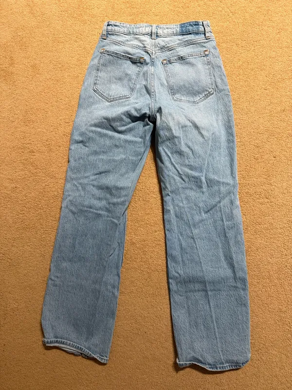 Abercrombie & Fitch The 90s Relaxed Jean Curve Love in Light Blue Wash - Image 3