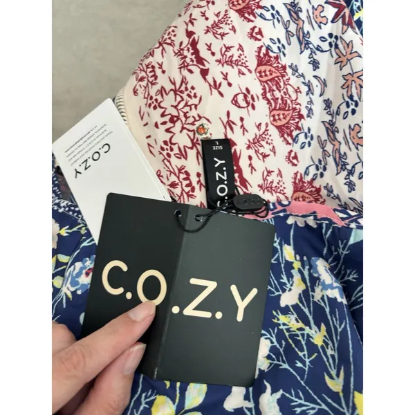 NWT C.O.Z.Y. Floral Patchwork Mixed Media Top - Size Large‎ - NEW Boho - Image 3