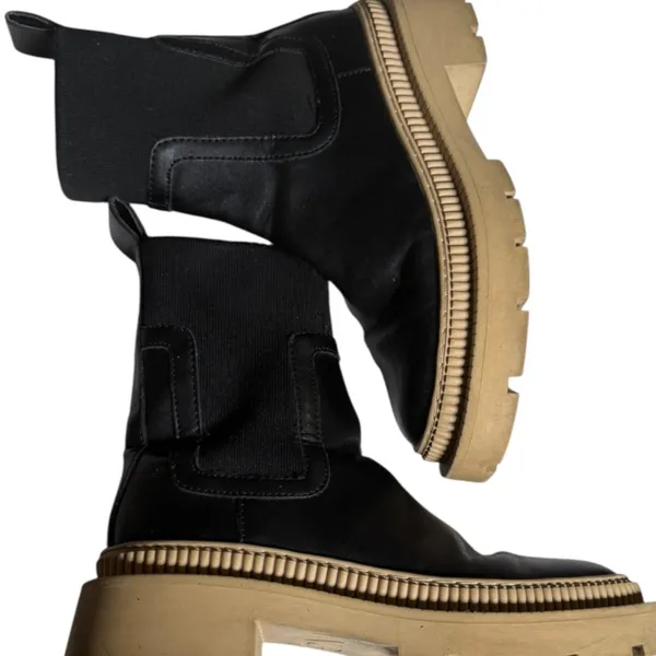 MNG mango Boots Womens 5.5‎ Black Tan Chunky Sole Pull On Platform Chelsea Style - Image 3