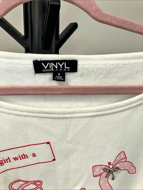 Vinyl Icons Good Luck Charm Graphic Sweatshirt Size Small - Image 4