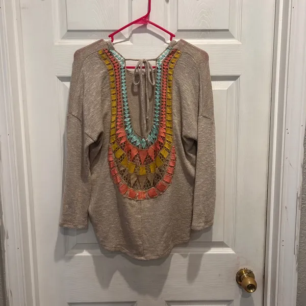 Wrangler‎ Womens Tan Knit Sweater Embroidered Crochet Neckline Tie Back Large - Image 3