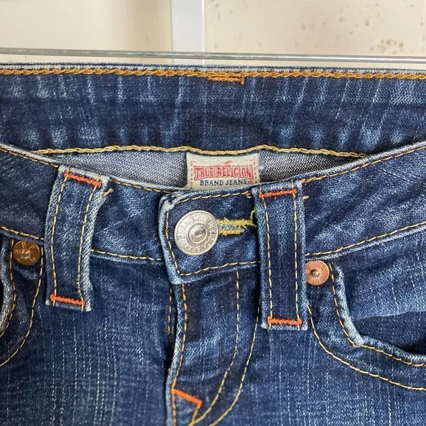 #321 TRUE RELIGION Straight Jeans - Image 8