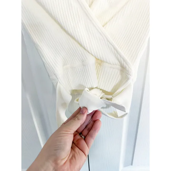 Wilfred Aritzia All Tied Up Short Sleeve Ribbed Cropped White Wrap Sweater - Image 6