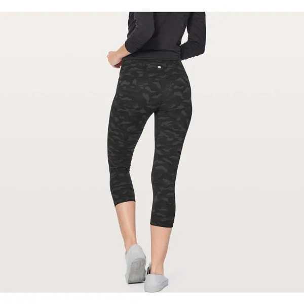 Lululemon Align Legging Cropped Black Gray Camo Size 6 - Image 2
