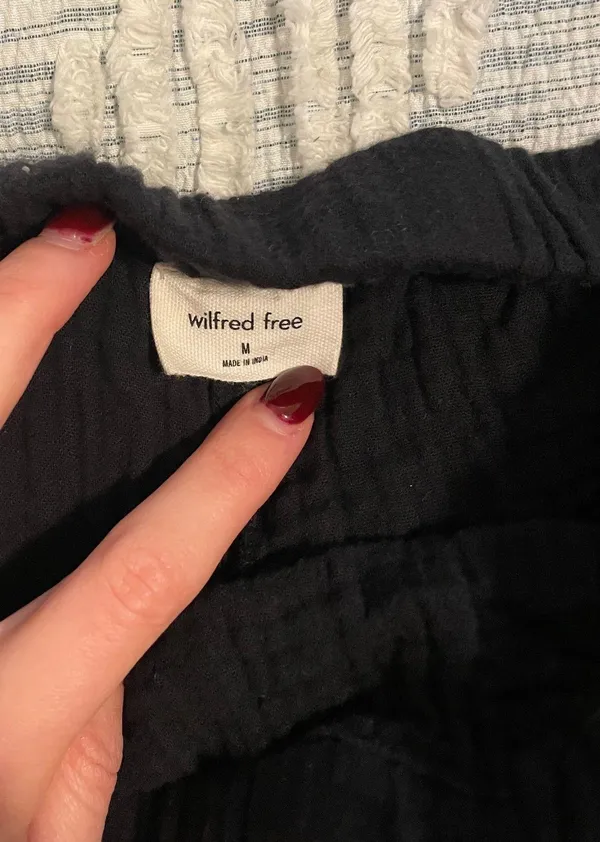 Aritzia Wilfred Shorts - Image 4
