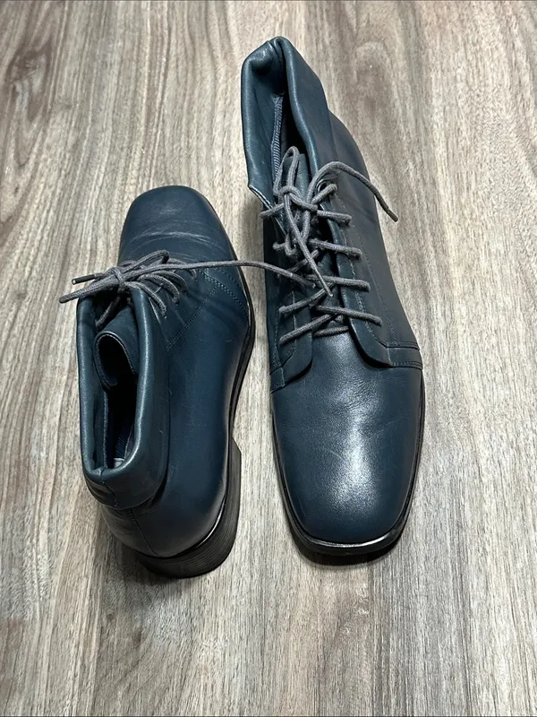 St. John's Bay Women's Lace-Up Ankle Boots in Teal-Blue - Image 12
