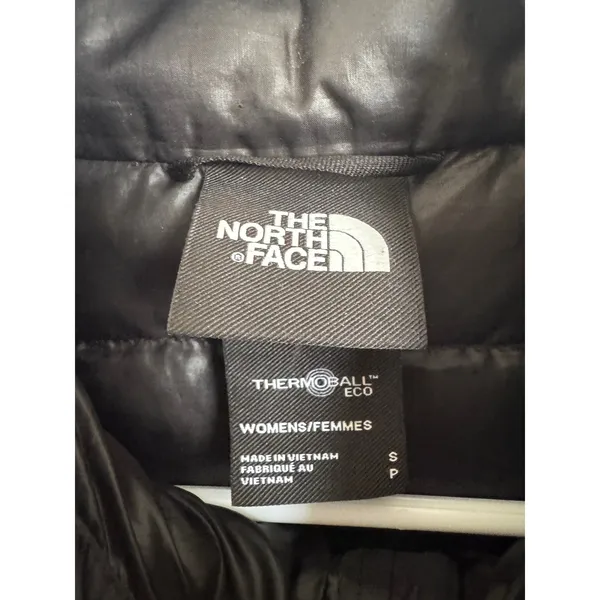 The North Face women's Thermoball Eco black puffer jacket size small - Image 3