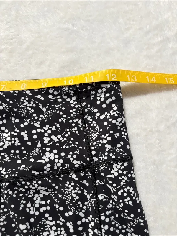 Lululemon size 6 fast & free crop Black White Speckle Side-Pocket Leggings - Image 7