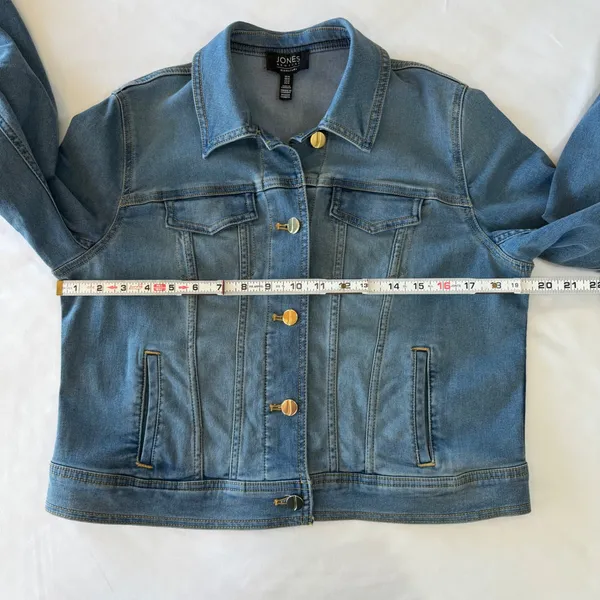 Denim Jacket Medium Wash Blue Stretch Jones New York Gold‎ Buttons Size Medium - Image 3