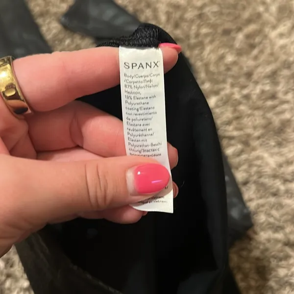 SPANX Faux Leather Leggings Black Pebbled Large - Image 4