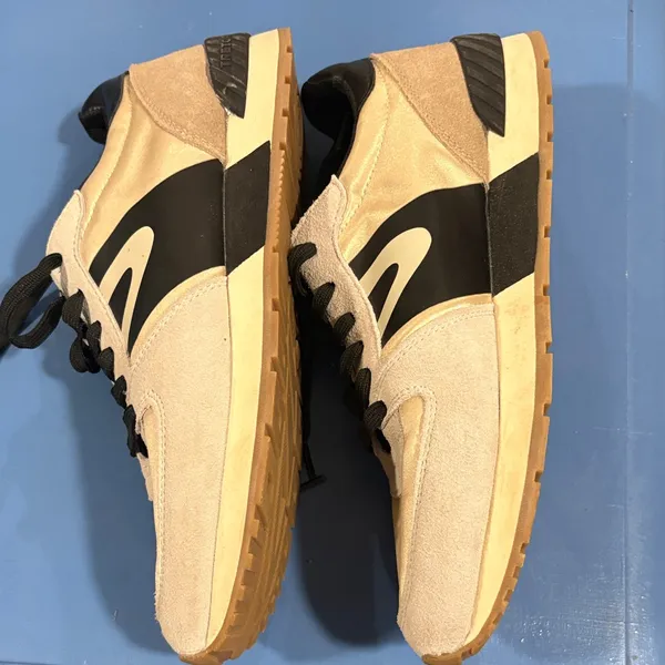 Tretorn Layola 2.0 Beige and Black Athletic lace up Shoes. 9 - Image 11