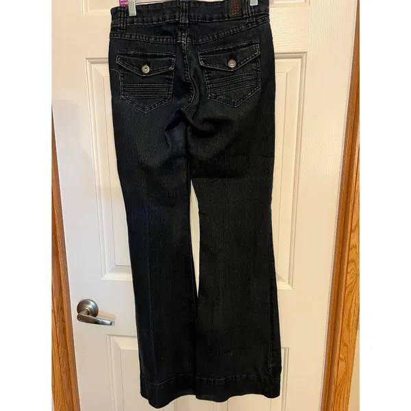 Highway Jeans Women's Flare Legs Size 9 32" Inseam x 14" Waist x 7‎ 1/2" Rise - Image 2
