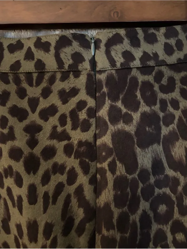 Leopard Print Faux Suede A-Line Mini Skirt Women’s Size M Black/Olive - Image 9