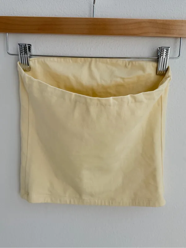 Brandy Melville Pale Yellow Strapless Tube Top Made in Ital - Image 3