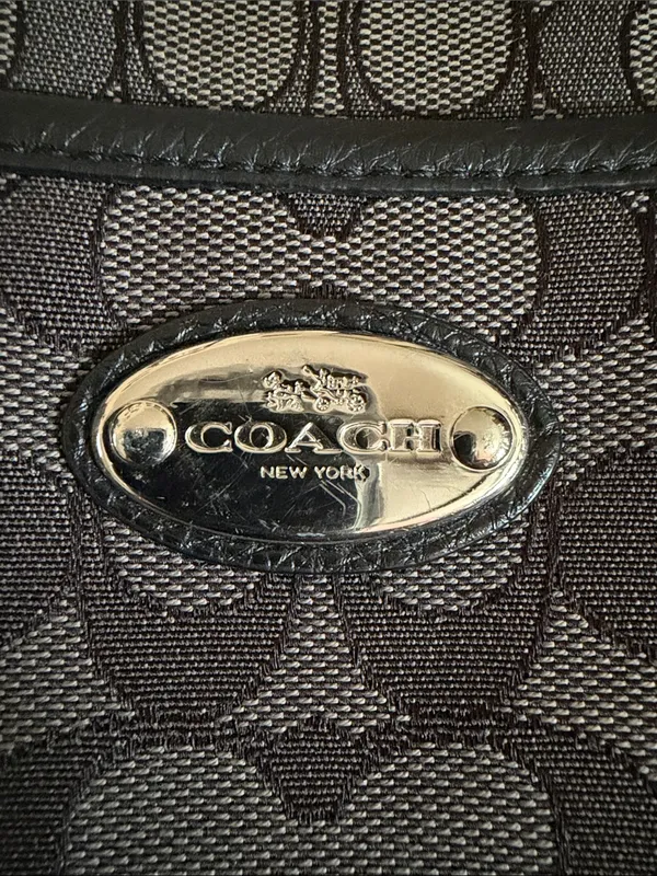 COACH Signature Daisy File Crossbody Black Gray Jacquard Y2K Vintage F16558 - Image 2