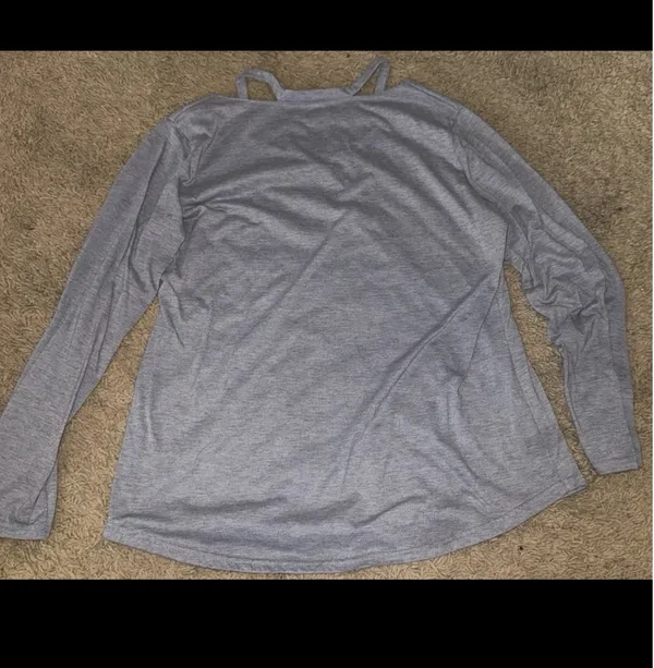 Gray long sleeve shirt Size L - Image 2
