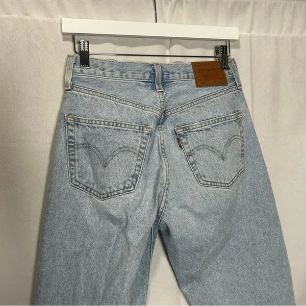Levi’s Premium Light Wash 501 Straight Leg‎ Denim Blue Jeans Size 25 - Image 3