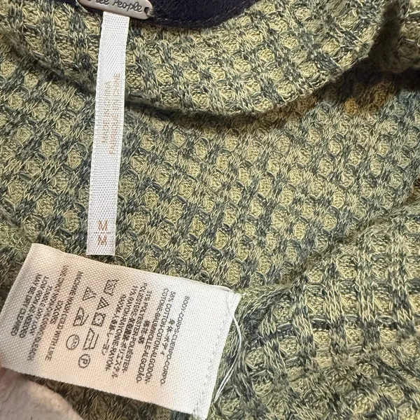 Free People medium mock neck waffle thermal crop top TLS1 3579 - Image 6