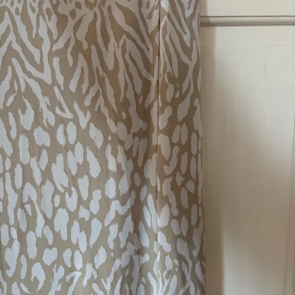 Chico’s Size 2 White‎ Tan Animal Print Maxi Skirt Slit Pull On Chicos Size Large - Image 5