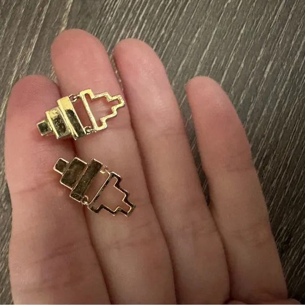 Gorjana Peytin Hinged Stud Earring 18K Gold Plated - Image 9