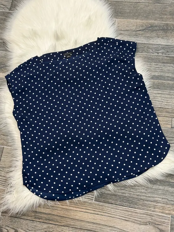 Ann Taylor Navy Blue and White Polka Dot Blouse Size Medium - Image 3