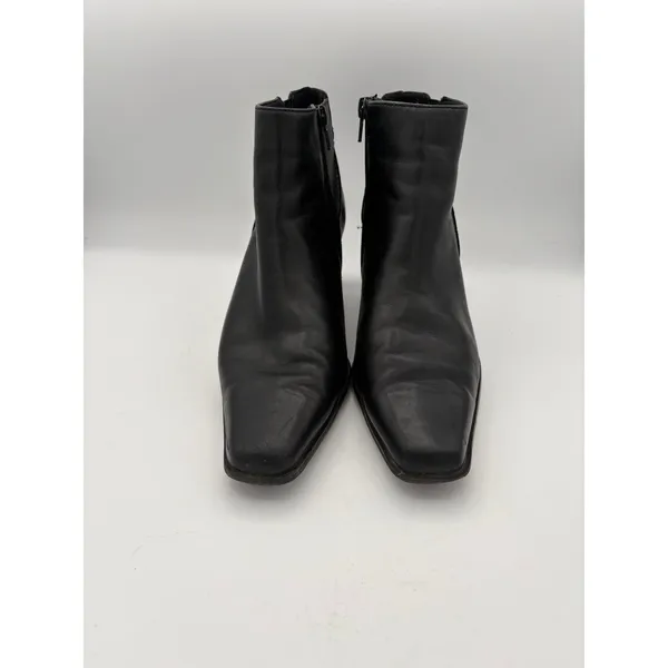 Women’s White Mountain Size 8 Black Leather Ankle Boots - Image 2