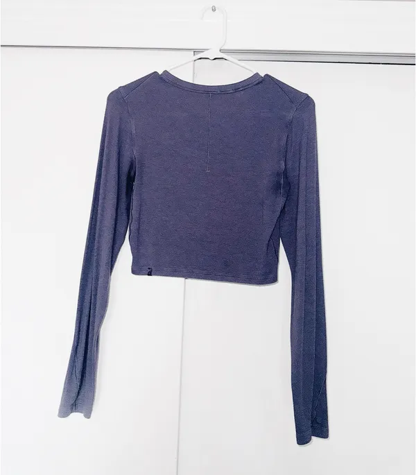 lululemon hold tight cropped long sleeve - Image 3