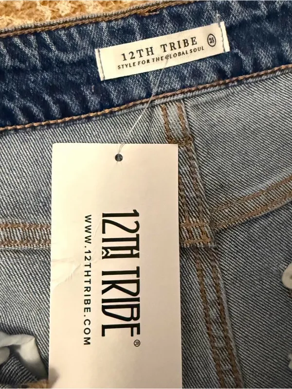 ✨NWT 12th Tribe Presley Cuffed Straight Leg Jeans 25✨ - Image 5