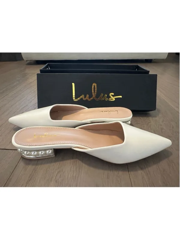 Lulus Women's White Perlia Pearl Pointed Toe Mules Size 7.5 - Image 4