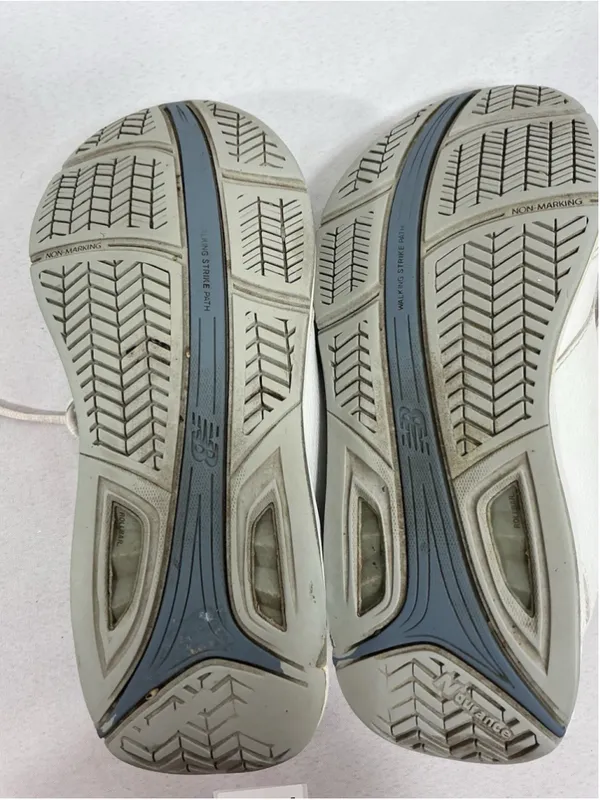 Womans New Balance Lace Up Walking Shoes Size 8.5 White Style #928v3 - Image 6