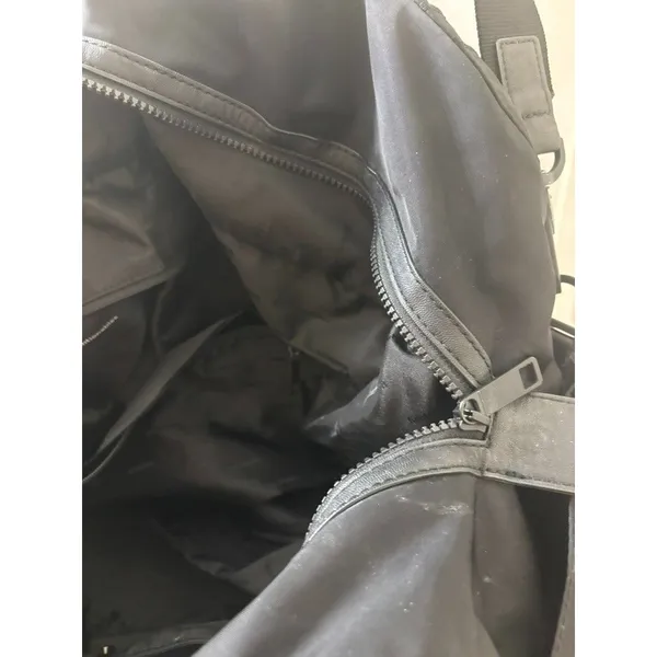 Lululemon Out of Range Black Duffle Overnight Gym Weekender Bag Unisex - Image 13