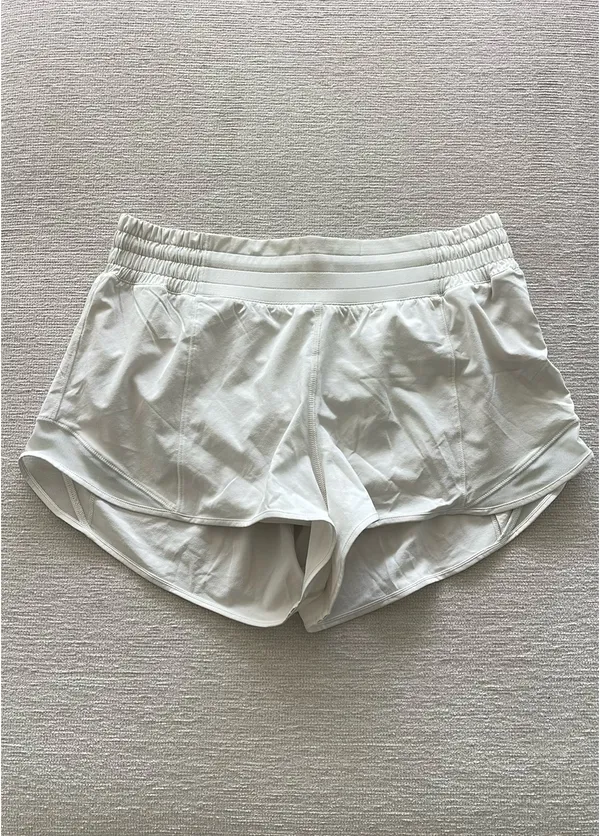 Lululemon Hotty Hot Short 2.5” - Image 4