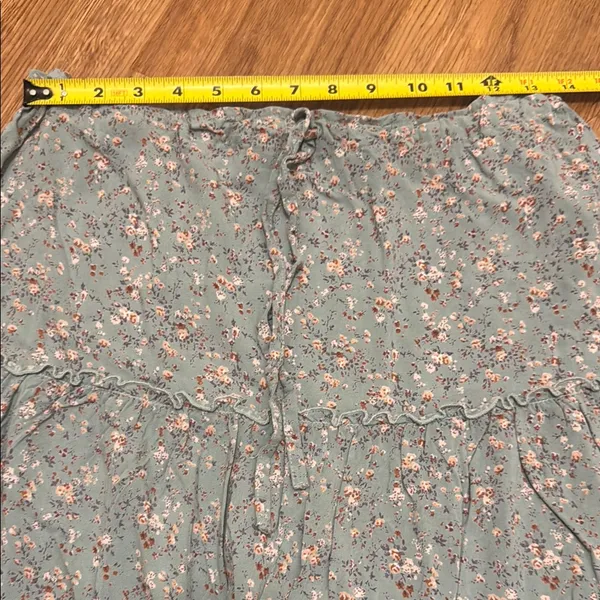 Brandy Melville O/S Sage Green Kenzo Ditsy Floral Ruffle Mini Skirt Drawstring - Image 4
